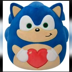 Squishmallows Valentines Sonic the Hedgehog holding Heart 8" Plush NWT